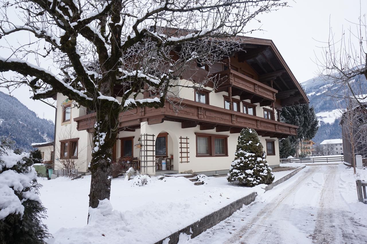 Gaestehaus Klammerschneider Hotel Zell am Ziller Exterior photo